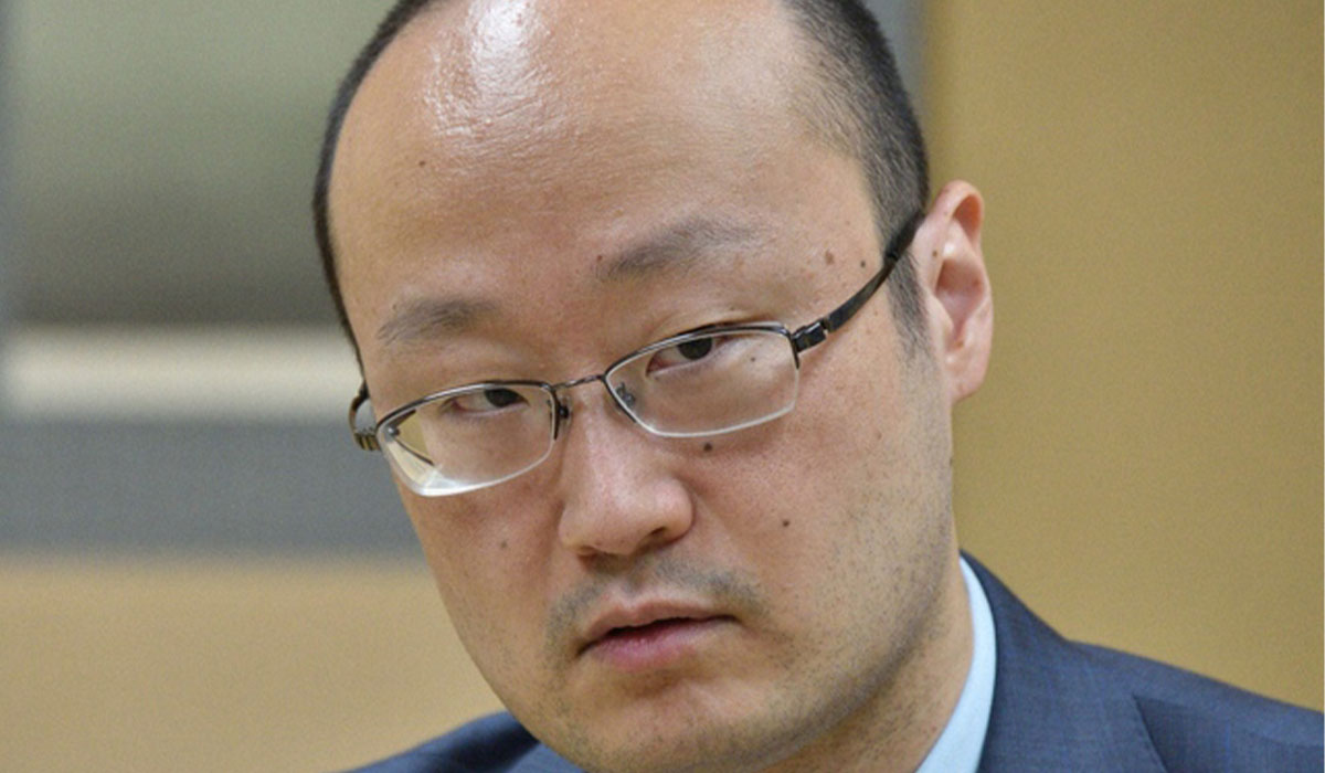 伊奈めぐみと渡辺明九段の離婚理由は〜!?膝の不調で介護状態だった!?